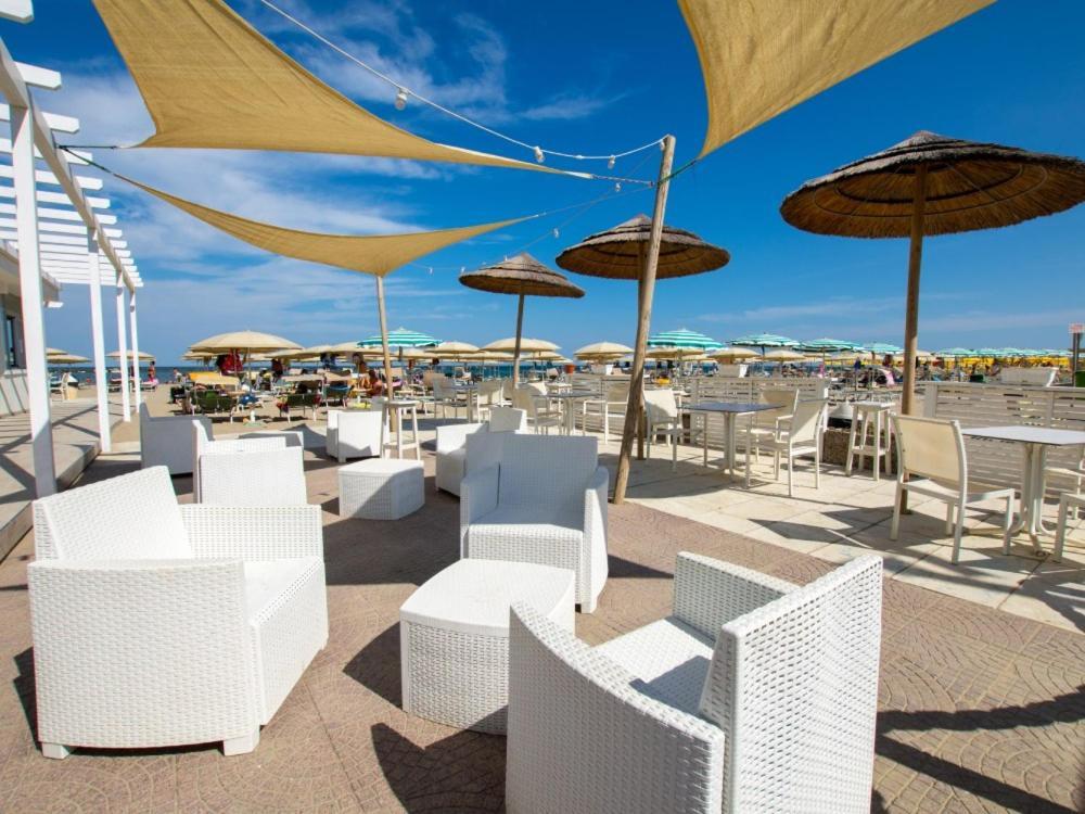 Hotel Marina Beach - Azzurro Club Ravenna Exteriör bild