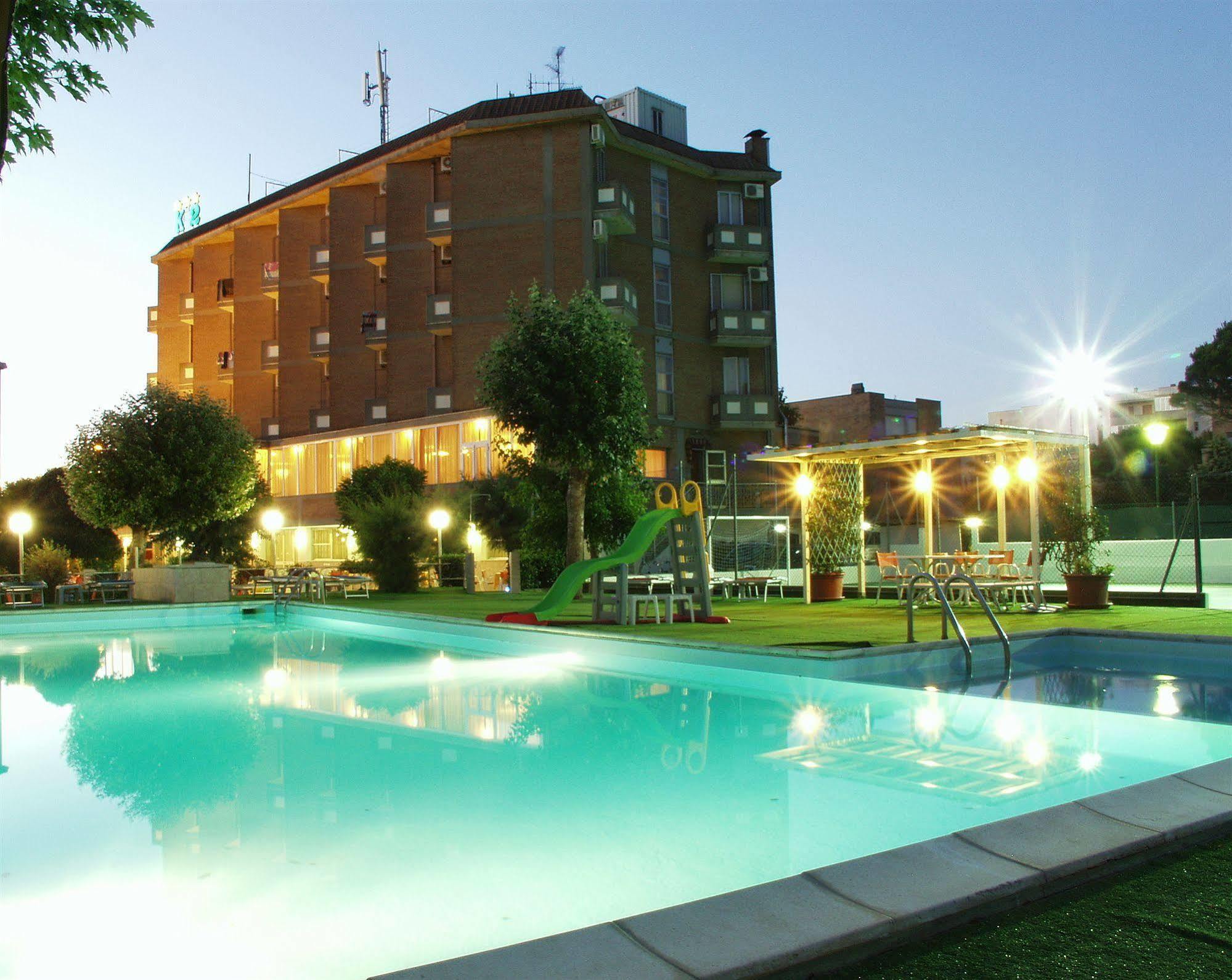 Hotel Marina Beach - Azzurro Club Ravenna Exteriör bild